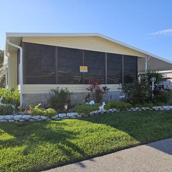 Thumbnail of mobile home