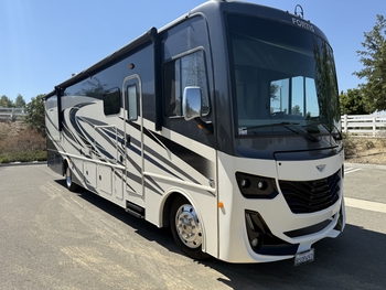 Thumbnail of RV