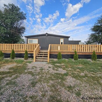 Thumbnail of mobile home