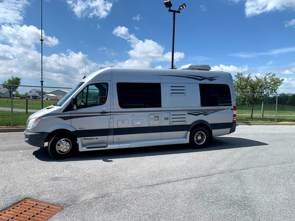 Photo of Rv