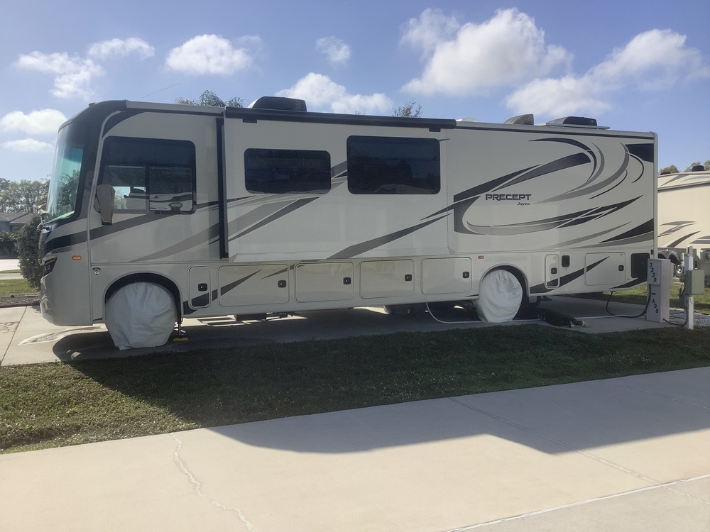 Photo of Rv