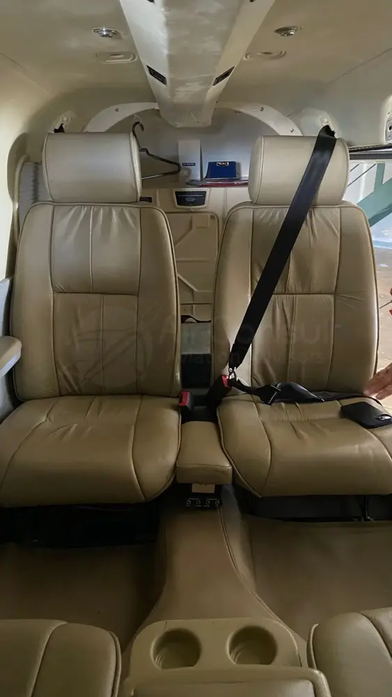 7924/piper-pa-34-220t-seneca-v-2003-flightmarket-id-7924-54095.webp