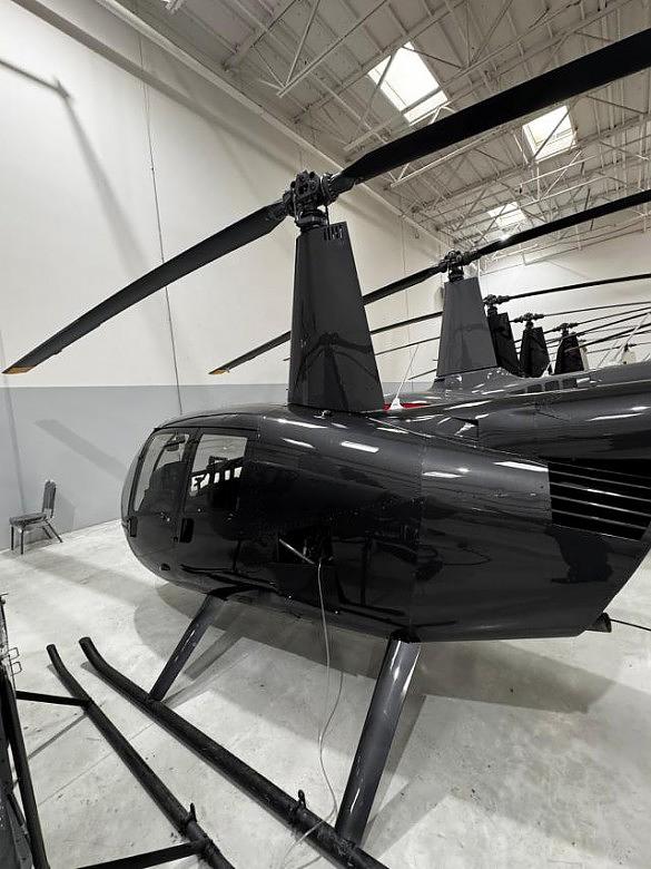 r-44-raven-i__4.jpg