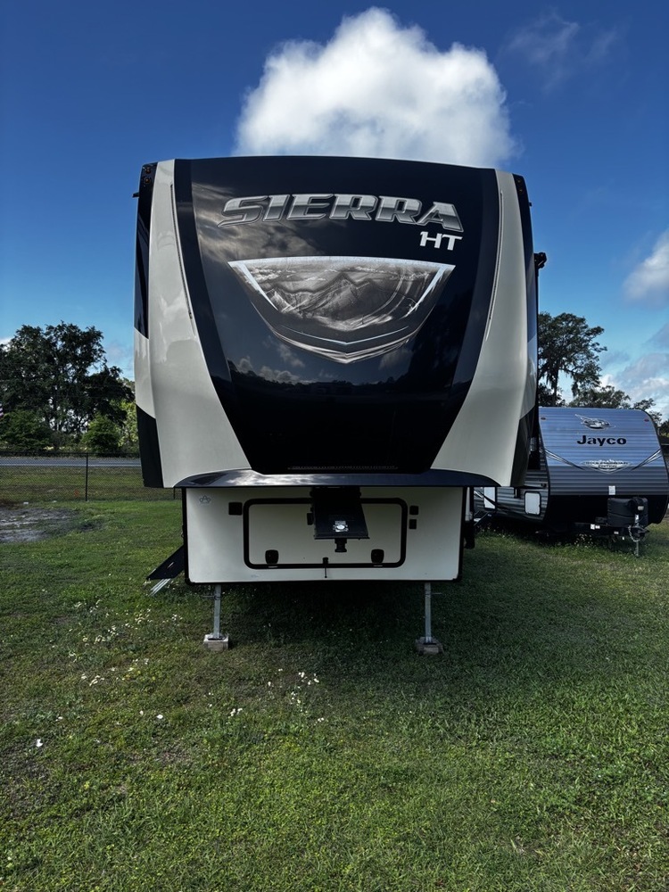 Photo of Rv