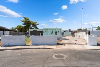 Thumbnail of mobile home