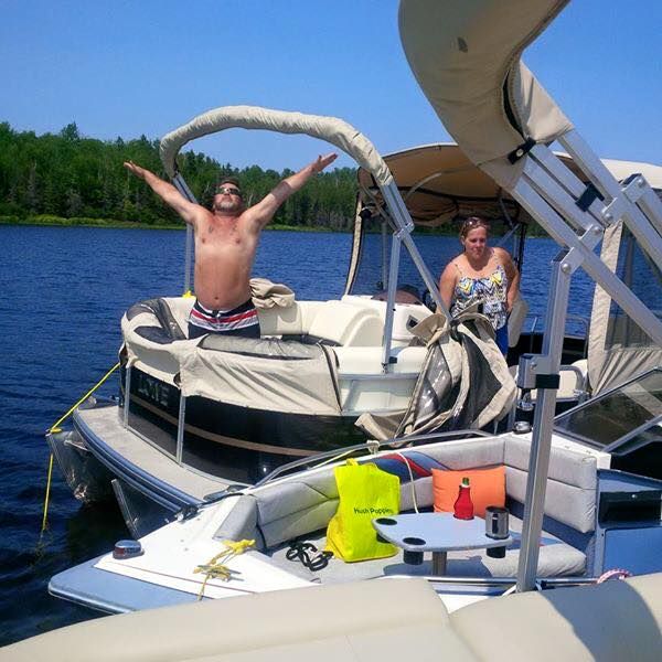 boating on Skill Lake