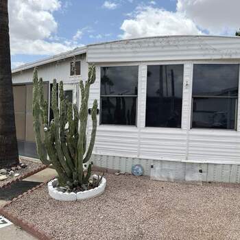 Thumbnail of mobile home