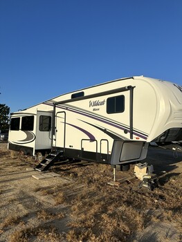 Thumbnail of RV