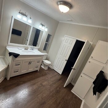 Thumbnail of mobile home
