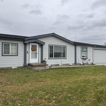 Thumbnail of mobile home