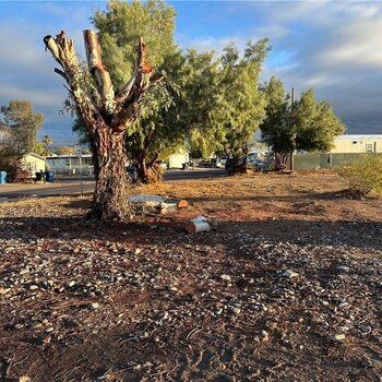 Thumbnail of mobile home lot