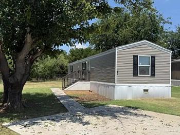 Thumbnail of mobile home