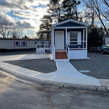 Thumbnail of mobile home