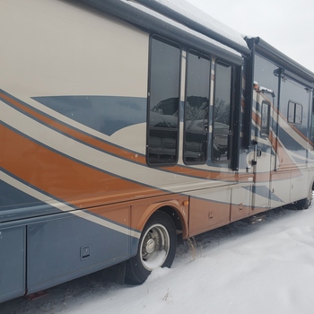 Thumbnail of RV