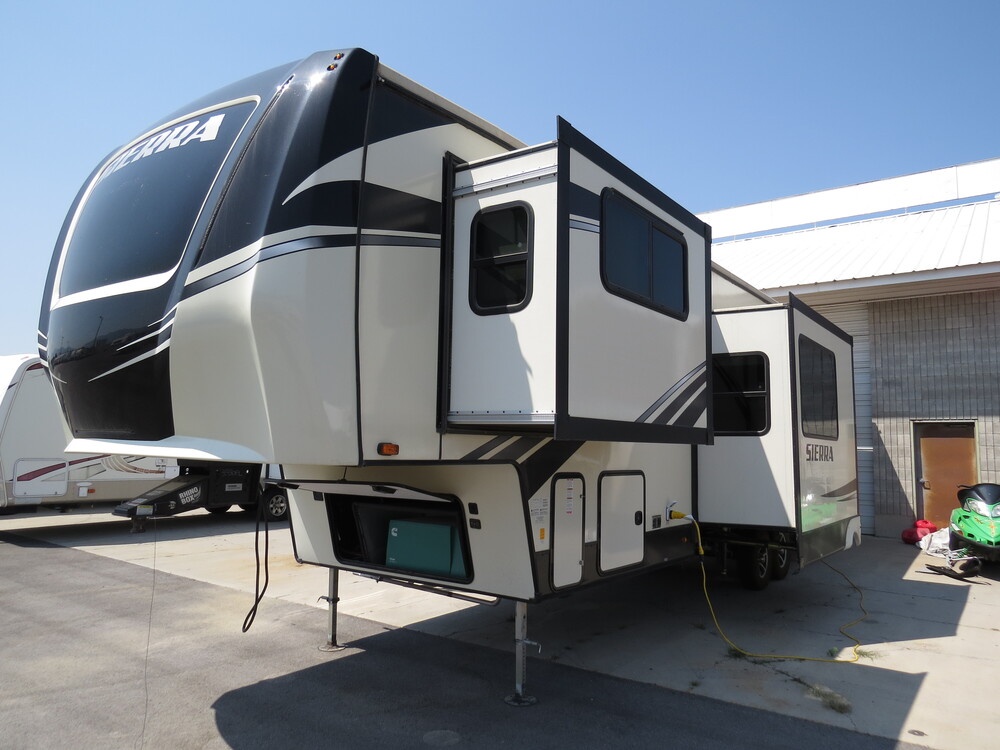 Photo of Rv