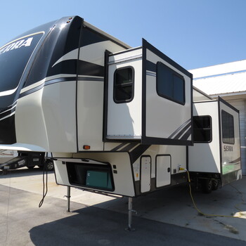 Thumbnail of RV