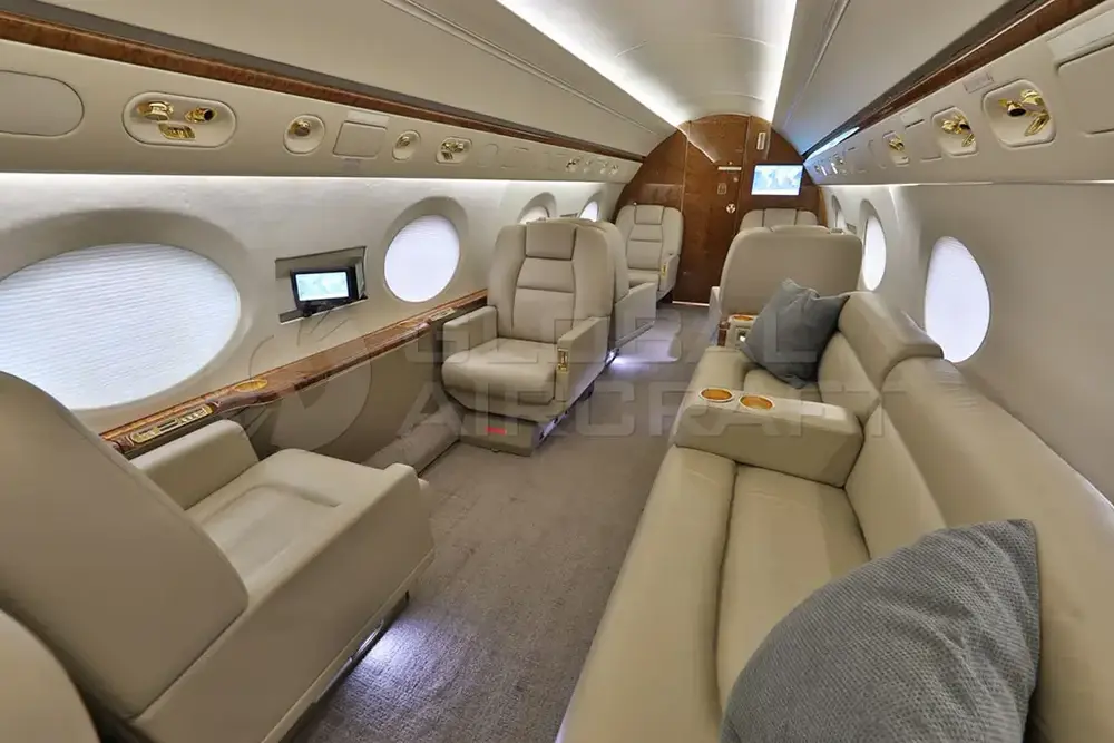 7779/gulfstream-g550-2005-flightmarket-id-7779-56325.webp