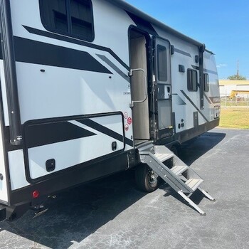 Thumbnail of RV