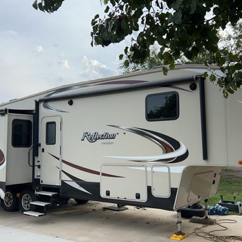 Thumbnail of RV