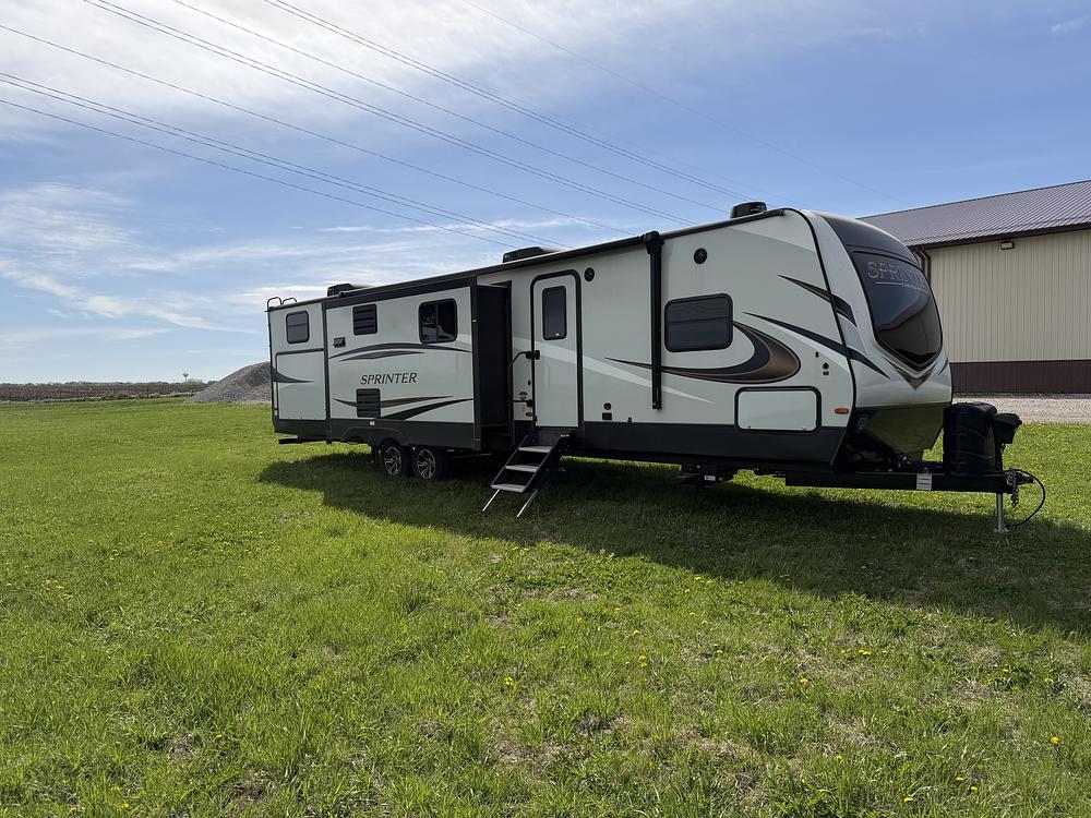 Photo of Rv