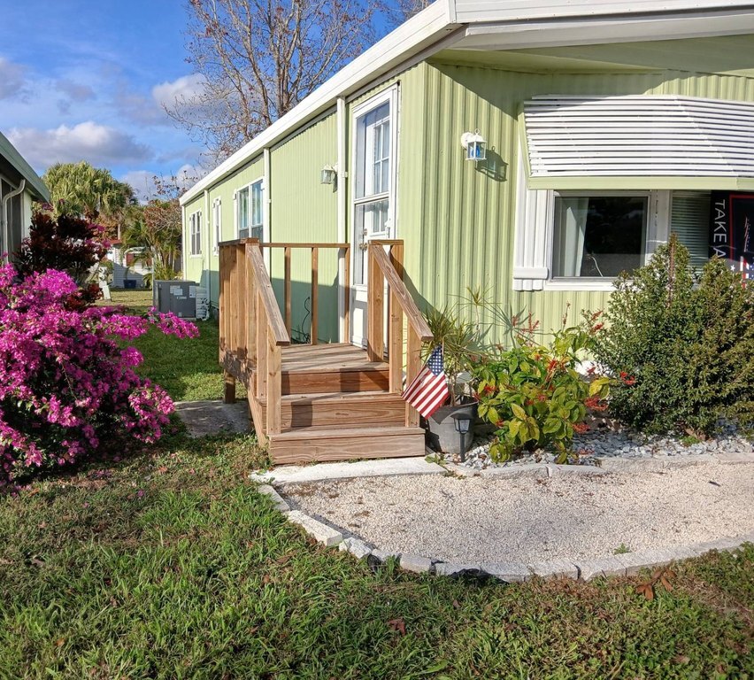 Photo of Mobile Home