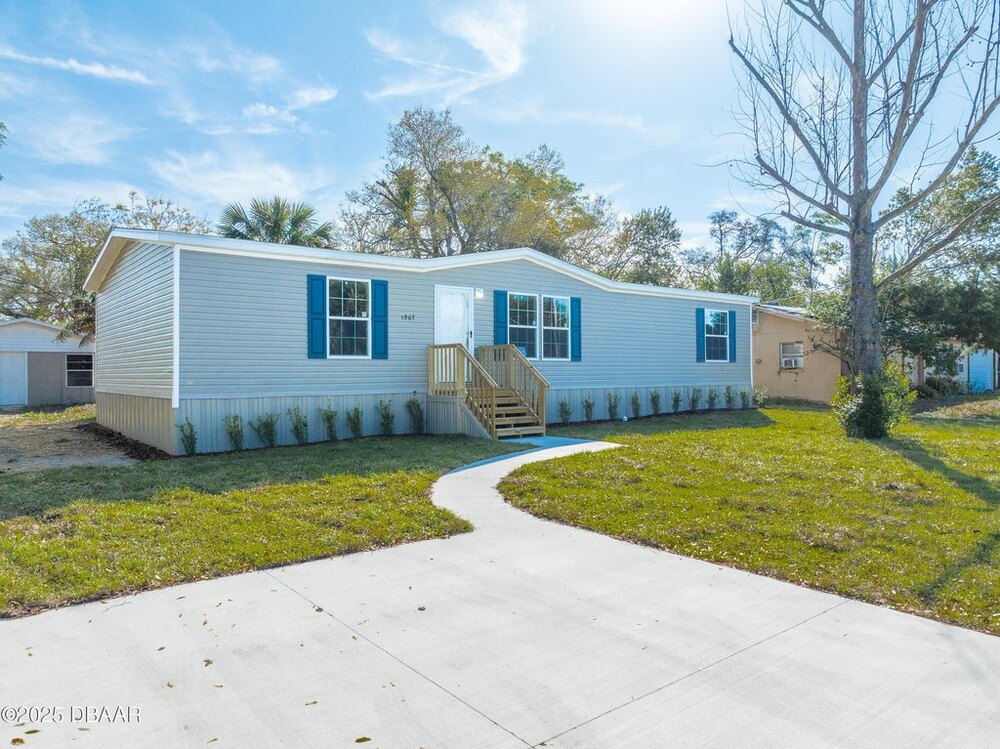 Photo of Mobile Home