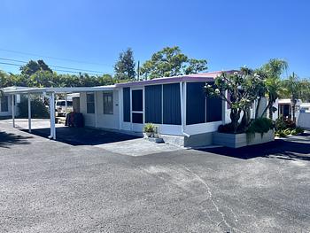 Thumbnail of mobile home
