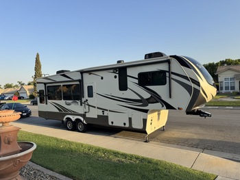 Thumbnail of RV