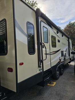 Thumbnail of RV