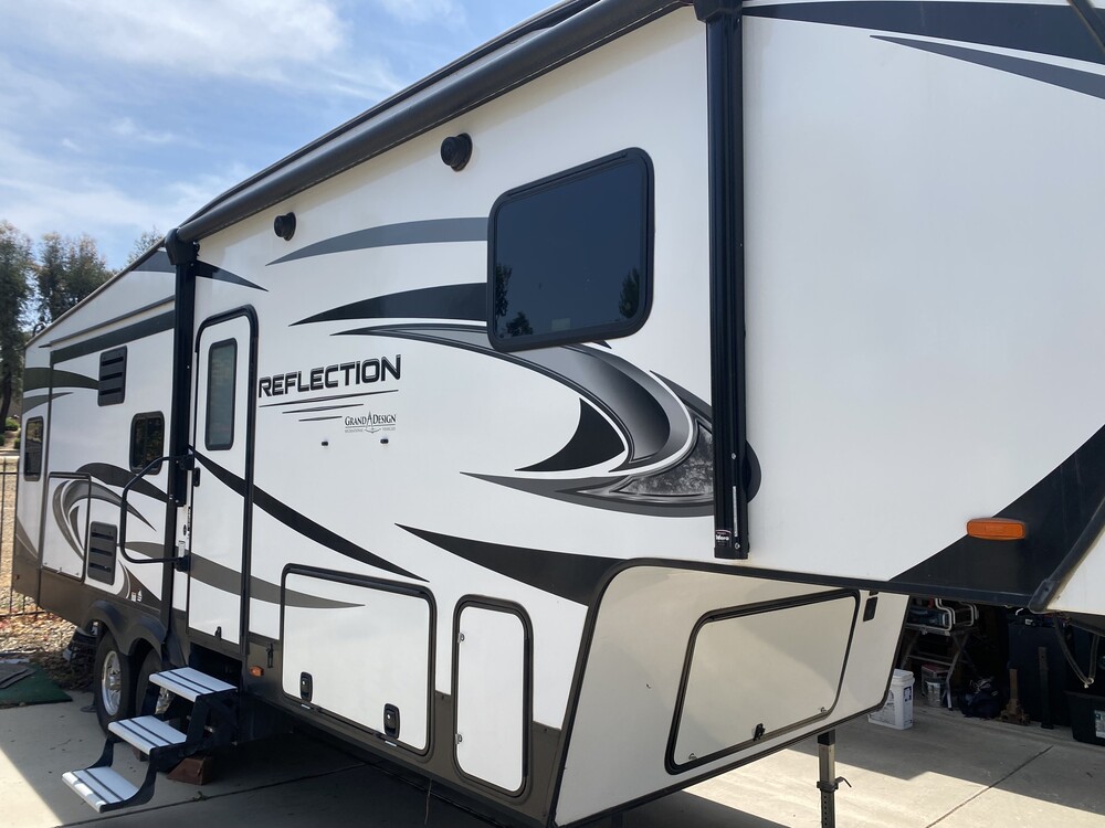 Photo of Rv