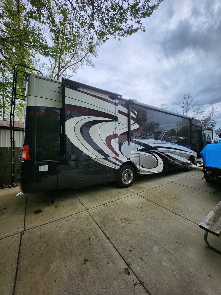 Photo of Rv