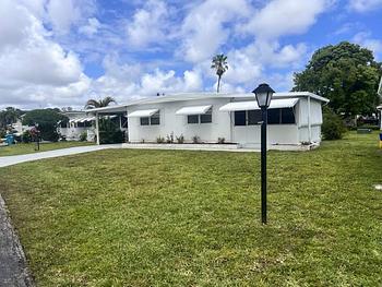 Thumbnail of mobile home