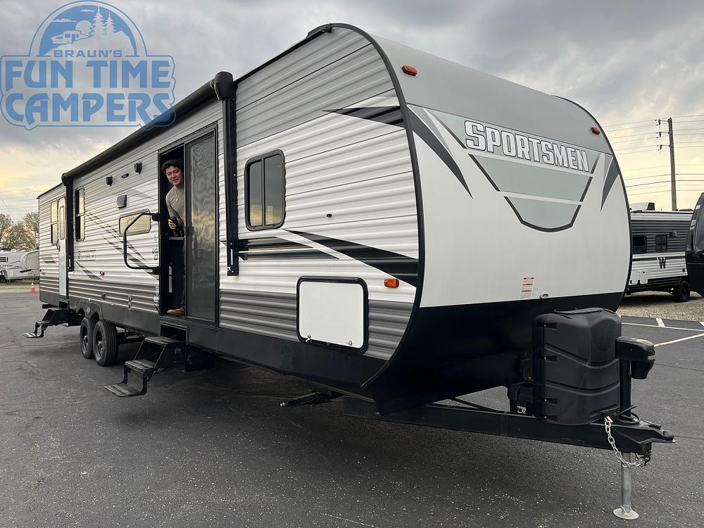Photo of Rv