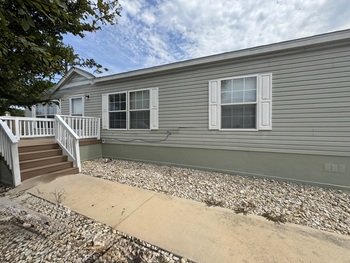 Thumbnail of mobile home