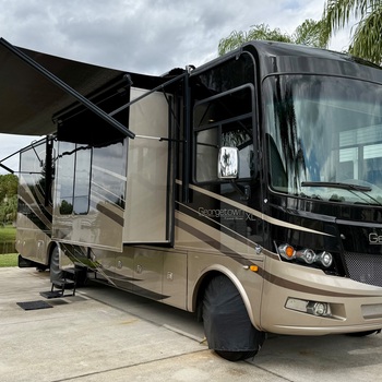 Thumbnail of RV