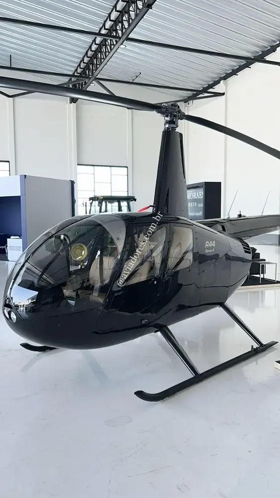 7242/robinson-r44-raven-ii-2022-flightmarket-id-7242-07542.webp