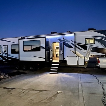 Thumbnail of RV