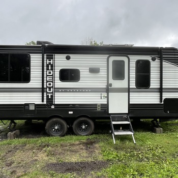Thumbnail of RV
