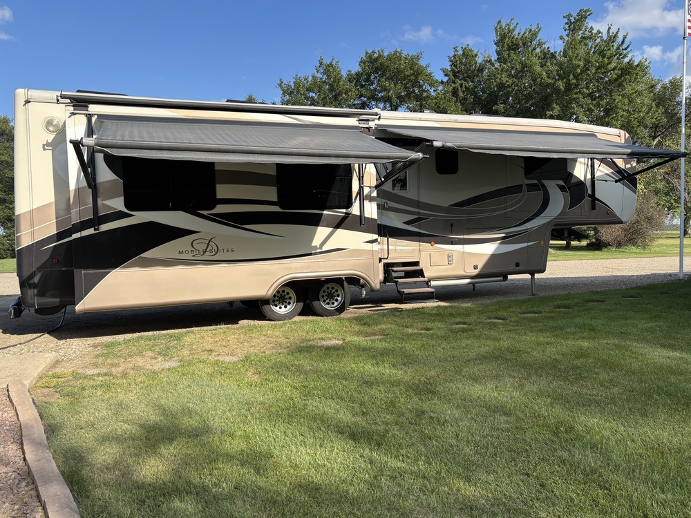 Photo of Rv