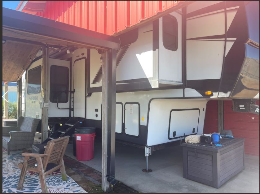 Photo of Rv
