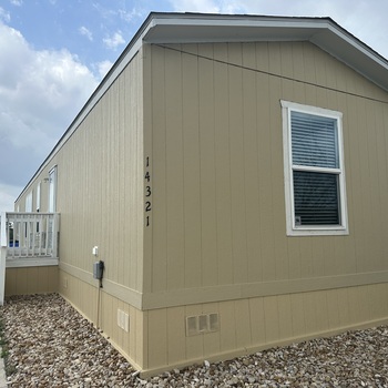 Thumbnail of mobile home