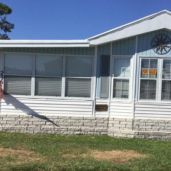 Thumbnail of mobile home