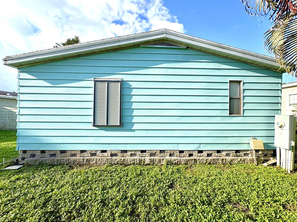 Camelot Lakes Village