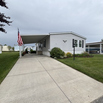 Thumbnail of mobile home