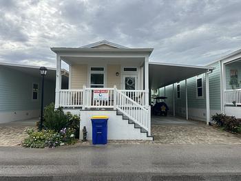 Thumbnail of mobile home