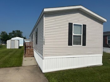 Thumbnail of mobile home