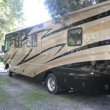 Thumbnail of RV