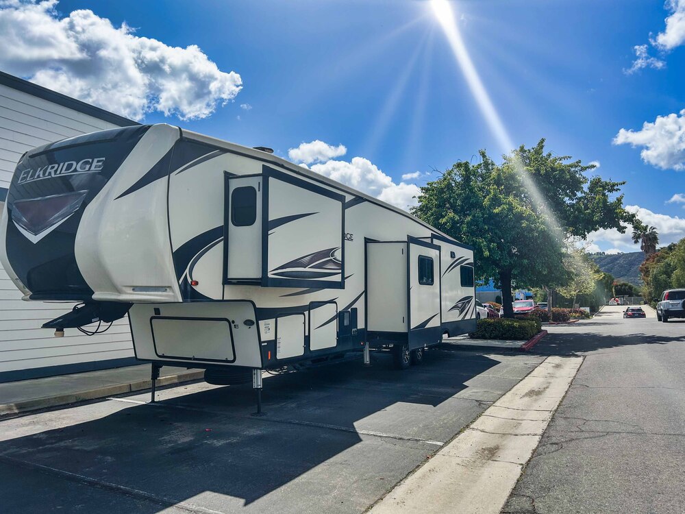 Photo of Rv