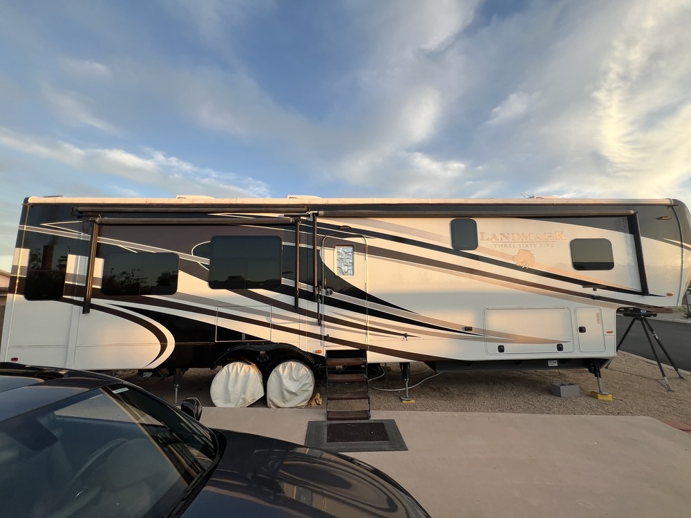 Photo of Rv