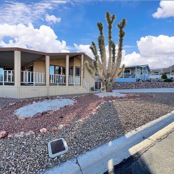 Thumbnail of mobile home